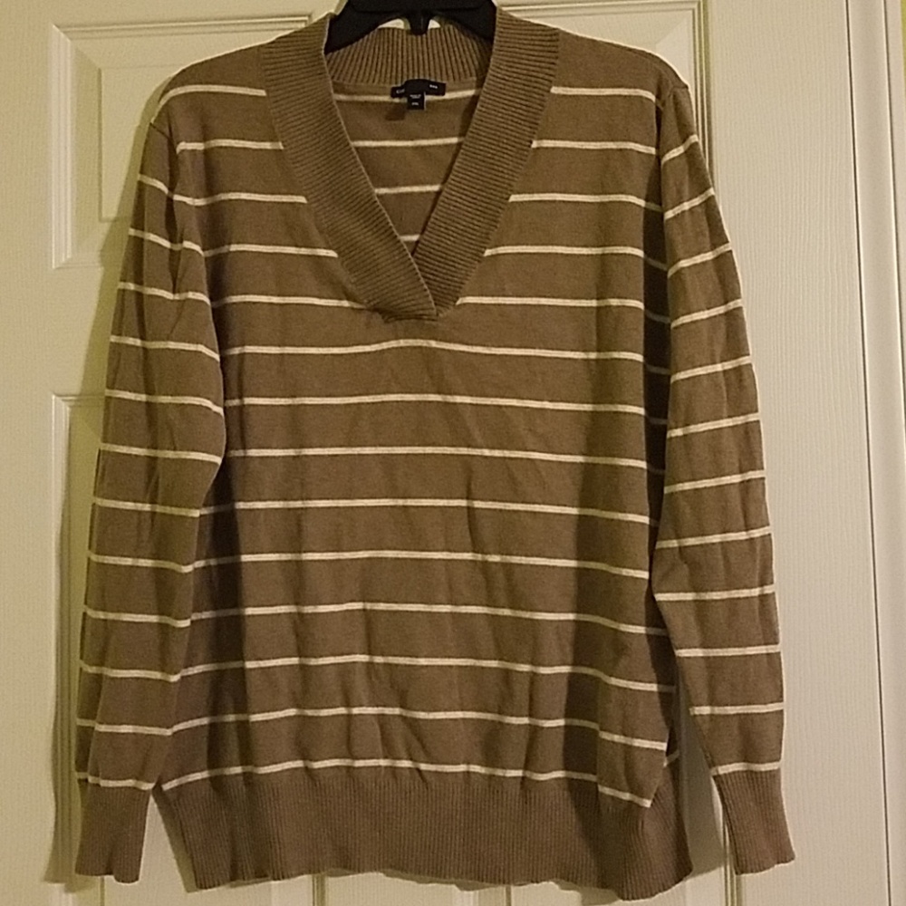 Gap Sweater